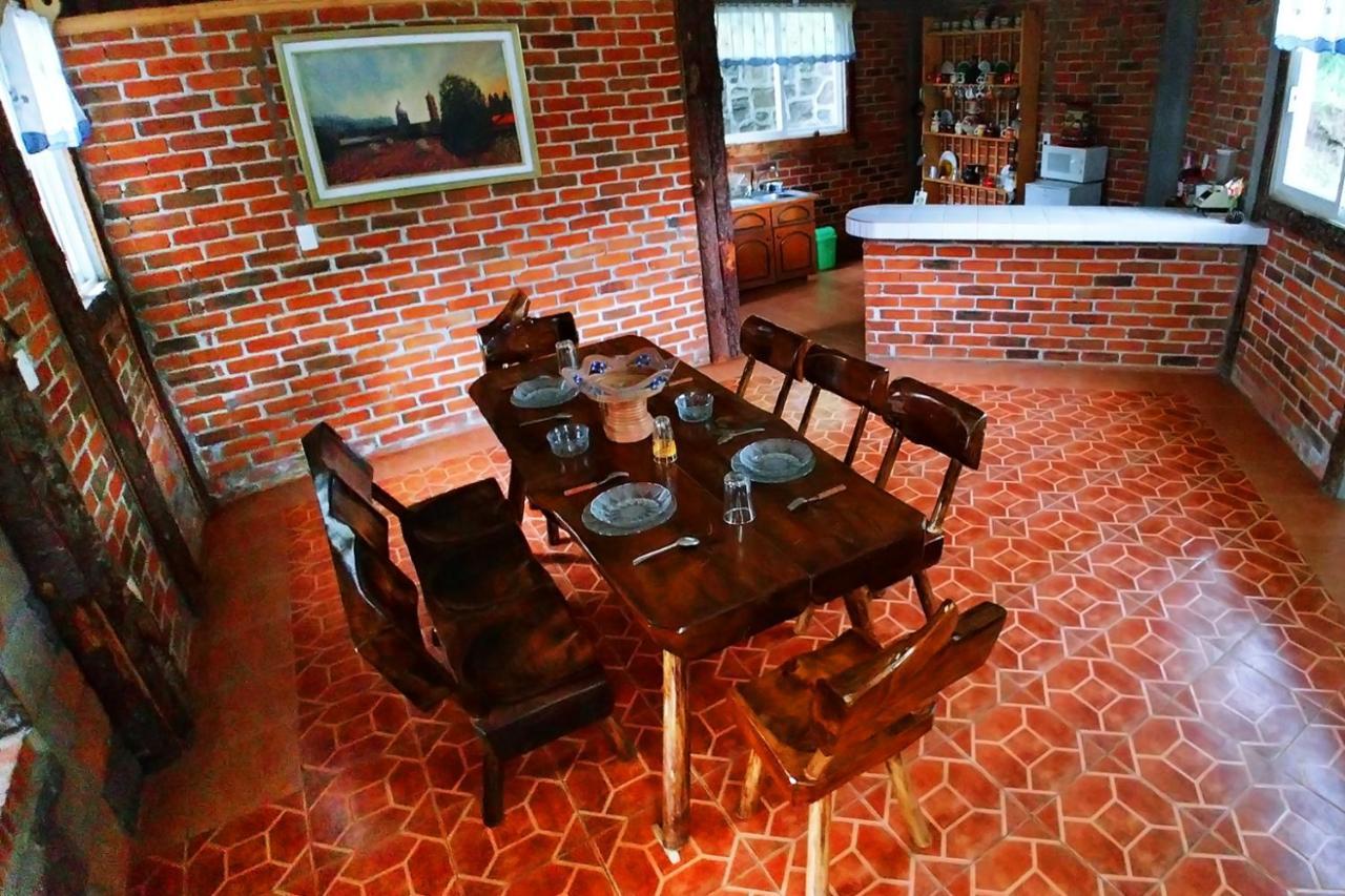 Villa Senda Monarca Senguio Esterno foto