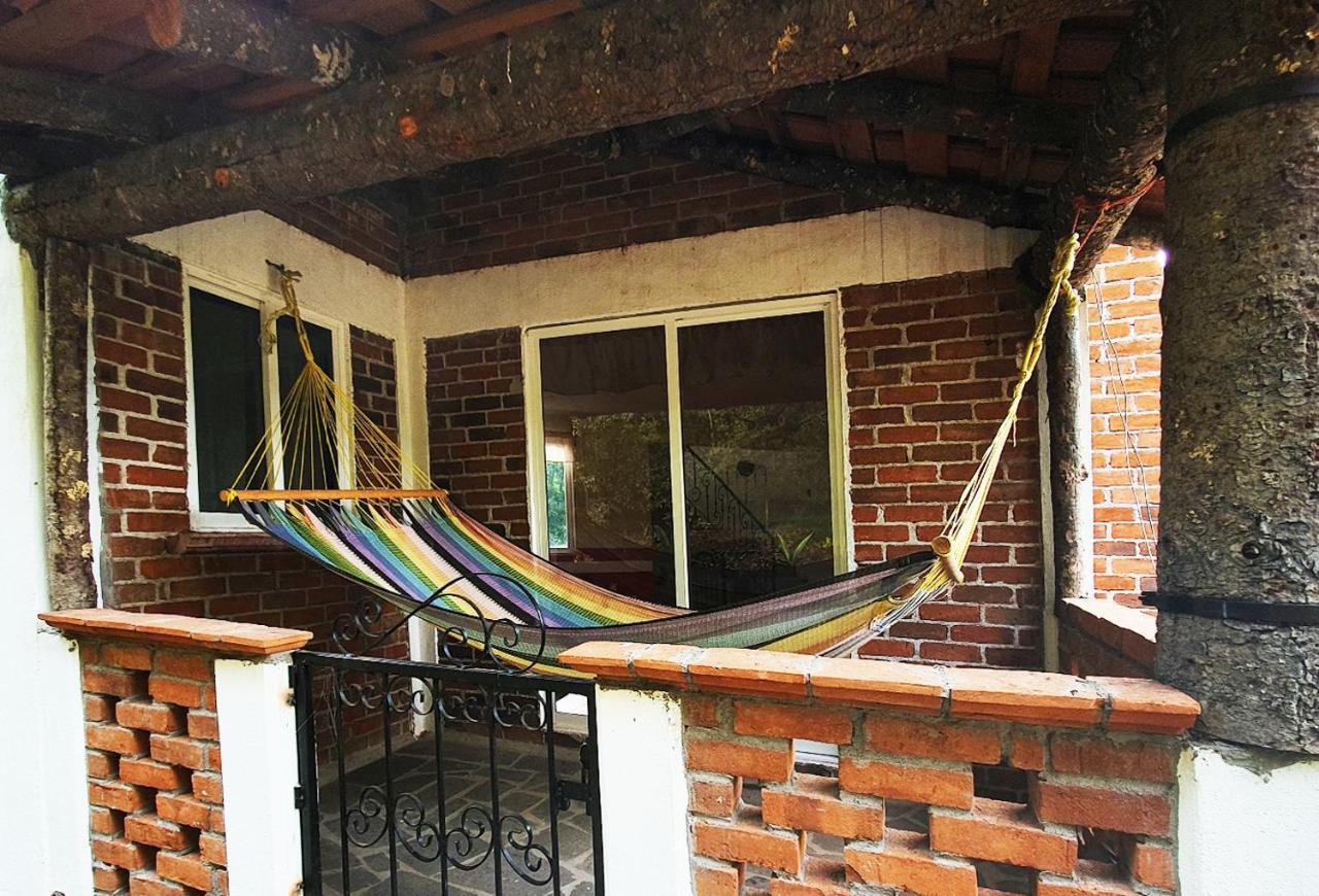 Villa Senda Monarca Senguio Esterno foto