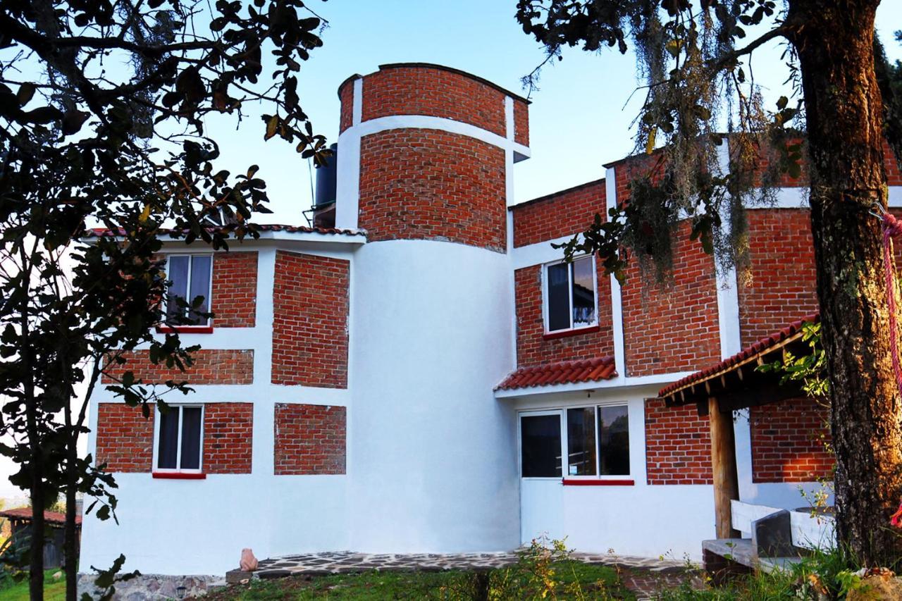 Villa Senda Monarca Senguio Esterno foto