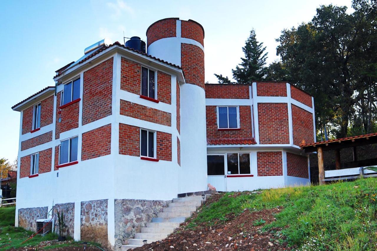 Villa Senda Monarca Senguio Esterno foto
