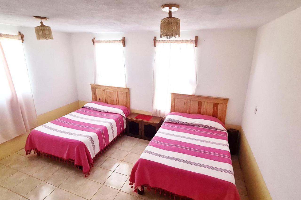 Villa Senda Monarca Senguio Esterno foto